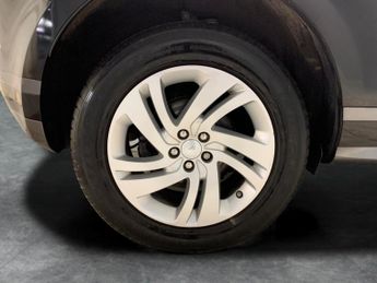 Land Rover Range Rover Evoque 2.0 D150 MHEV R-Dynamic S 4WD (150 ps) - HEATED LEATHER - WIFI