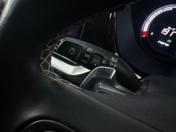 Kia Niro 64kWh 4+ (201 bhp) - KEYLESS ENTRY - LED - REVERSE CAM