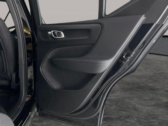 Volvo XC40 Recharge Twin 78kWh Plus AWD (408 ps) - CARPLAY - KEYLESS ENTRY