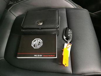 MG MG ZS 44.5kWh Exclusive (143 ps) - KEYLESS ENTRY - REVERSE CAM - NAV
