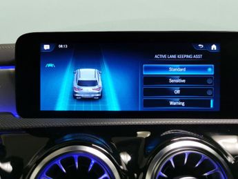 Mercedes-Benz CLA 1.3 CLA180 AMG Line Night Edition (Premium Plus) Shooting Brake 