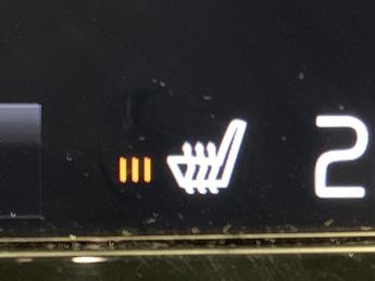 Volvo XC40 1.5h T5 Twin Engine Recharge 10.7kWh R-Design Pro Plug-in (262 p