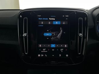 Volvo XC40 Recharge Twin 78kWh Plus AWD (408 ps) - CARPLAY - KEYLESS ENTRY