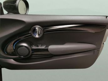 Mini Electric Hatch Cooper SE 32.6kWh Level 2 (184 ps) - 17IN ALLOYS - CARPLAY - LED