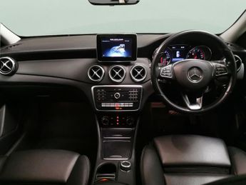 Mercedes-Benz GLA 1.6 GLA200 SE 7G-DCT (156 ps) - COMFORT PACK - BLUETOOTH - KEYLE