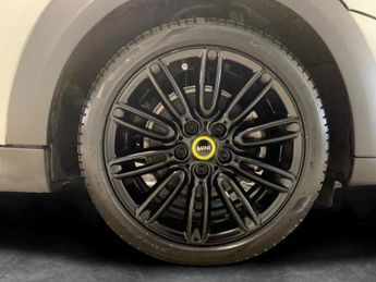 Mini Electric Hatch Cooper SE 32.6kWh Level 2 (184 ps) - LED - REVERSE CAM - HEATED 