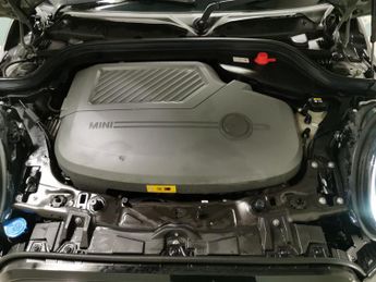 Mini Electric Hatch Cooper SE 32.6kWh Level 2 (184 ps) - 17IN ALLOYS - CARPLAY - LED