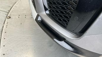 Land Rover Range Rover Sport 2.0 P400e 13.1kWh HSE Silver Plug-in 4WD (404 ps) - BLUETOOTH