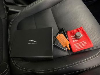 Jaguar I-PACE 400 90kWh Black 4WD (400 ps) - CARPLAY - KEYLESS ENTRY - LED