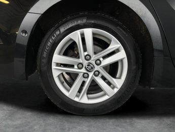 Toyota Corolla 1.8 VVT-h GPF Icon Tech Touring Sports CVT (122 ps) - REVERSE CA