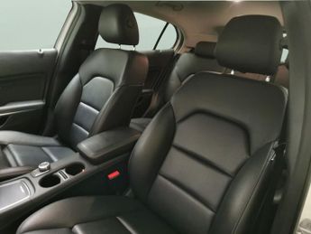 Mercedes-Benz GLA 1.6 GLA200 SE 7G-DCT (156 ps) - COMFORT PACK - BLUETOOTH - KEYLE