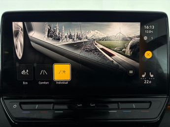 Volkswagen ID.3 Pro 58kWh Life (145 ps) - NAV - COMFORT PACK - WIFI