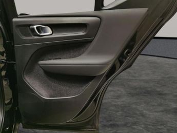 Volvo XC40 Recharge Twin 78kWh Plus AWD (408 ps) - LANE DEPARTURE  - BLUETO