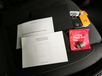 Volvo XC40 Recharge Twin 78kWh Plus AWD (408 ps) - LANE DEPARTURE  - BLUETO