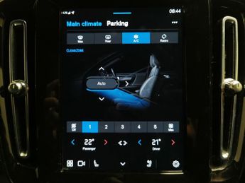 Volvo XC40 Recharge Twin 78kWh Plus AWD (408 ps) - LANE DEPARTURE  - BLUETO