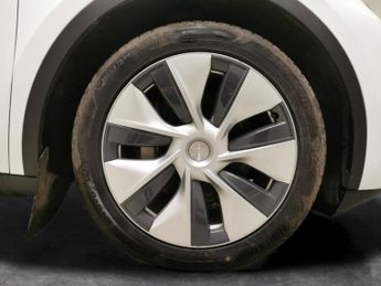 Tesla Model Y (Dual Motor) Long Range 4WDE (384 bhp) - HEATED STEERING