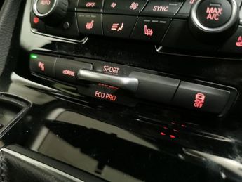 BMW 2 Series Active Tourer 1.5 225xe 7.6kWh Luxury Plug-in 4WD (224 ps) - SUN PROTECTION GL