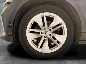 Skoda Enyaq 62kWh 60 (179 ps) - WIFI - BLUETOOTH - CRUISE