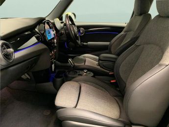 Mini Electric Hatch Cooper SE 32.6kWh Level 2 (184 ps) - LED - REVERSE CAM - HEATED 