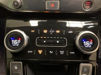 Jaguar I-PACE 400 90kWh Black 4WD (400 ps) - CARPLAY - KEYLESS ENTRY - LED