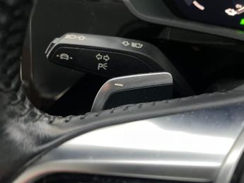 Audi e-tron 50 Technik quattro 71.2kWh (313 ps) - HEATED LEATHER