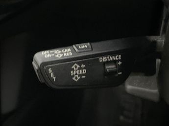 Audi e-tron 50 Technik quattro 71.2kWh (313 ps) - HEATED LEATHER