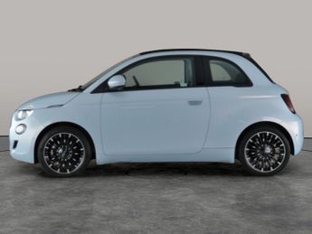 Fiat 500e C 42kWh Icon Convertible (118 ps) - WINTER PACK - COMFORT SEATS PA