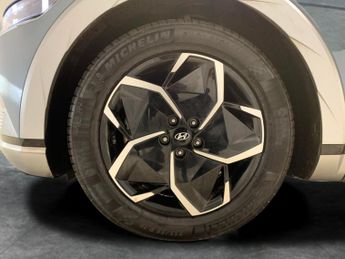 Hyundai Ioniq 5 77kWh Premium (228 ps) - BLIND SPOT ASSIST - LANE DEPARTURE  - B