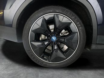 BMW iX3 80kWh Premier Edition Pro (286 ps) - PAN ROOF - GESTURE CONTROL 
