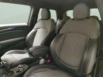 Mini Electric Hatch Cooper SE 32.6kWh Level 2 (184 ps) - LED - REVERSE CAM - NAV