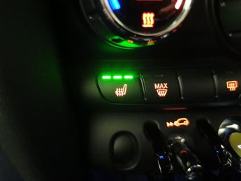 Mini Electric Hatch Cooper SE 32.6kWh Level 2 (184 ps) - LED - REVERSE CAM - NAV