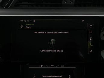 Audi e-tron 50 Technik quattro 71.2kWh (313 ps) - HEATED LEATHER