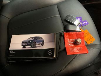 Mercedes-Benz EQA EQA 250 66.5kWh Sport (190 ps) - ADAPTIVE LIGHTS - HEATED LEATHE