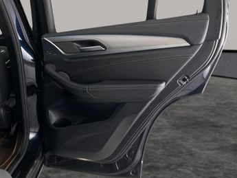 BMW iX3 80kWh Premier Edition Pro (286 ps) - PAN ROOF - GESTURE CONTROL 