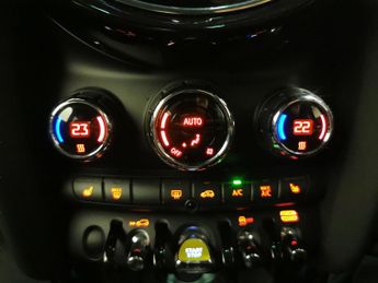 Mini Electric Hatch Cooper SE 32.6kWh Level 2 (184 ps) - LED - REVERSE CAM - NAV