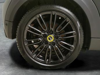 Mini Electric Hatch Cooper SE 32.6kWh Level 2 (184 ps) - LED - REVERSE CAM - NAV