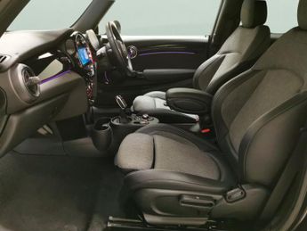 Mini Electric Hatch Cooper SE 32.6kWh Level 2 (184 ps) - LED - REVERSE CAM - NAV