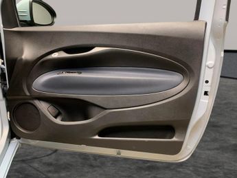 Fiat 500e C 42kWh Icon Convertible (118 ps) - WINTER PACK - COMFORT SEATS PA