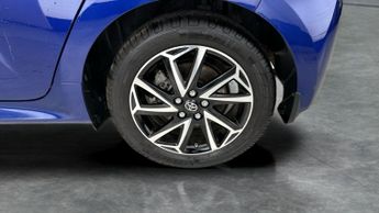 Toyota Yaris 1.5 VVT-h Design E-CVT (116 ps) - BLUETOOTH - AIR CON - DAB