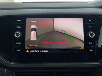 Volkswagen T-cross 1.0 TSI R-Line DSG (115 ps) - LANE DEPARTURE  - ACTIVE INFO DISP