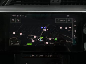 Audi e-tron 50 Technik quattro 71.2kWh (313 ps) - HEATED LEATHER