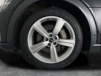 Audi e-tron 50 Technik quattro 71.2kWh (313 ps) - HEATED LEATHER