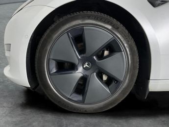 Tesla Model 3 (Dual Motor) Long Range 4WDE (346 ps) - PARK ASSIST - REVERSE CA