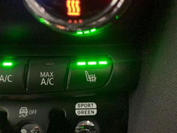 Mini Electric Hatch Cooper SE 32.6kWh Level 2 (184 ps) - HEATED SEATS - NAV