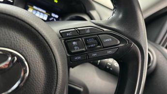 Toyota Yaris 1.5 VVT-h Design E-CVT (116 ps) - BLUETOOTH - AIR CON - DAB