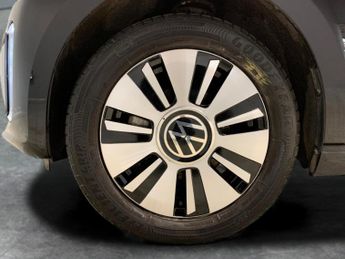 Volkswagen E-up! 36.8kWh e-up! (82 ps) - BLUETOOTH - CLIMATE CONTROL - DAB
