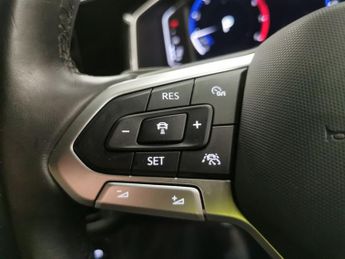 Volkswagen Polo 1.0 TSI R-Line DSG (95 ps) - REVERSE CAM - LIGHT AND SIGHT PACK 