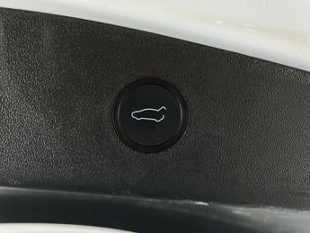 Tesla Model 3 (Dual Motor) Long Range 4WDE (346 ps) - PARK ASSIST - REVERSE CA