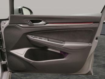 Volkswagen Golf 2.0 TSI GTI DSG (245 ps) - DIGITAL DASH - PADDLE SHIFT - PARK SE