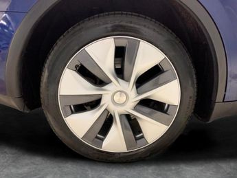 Tesla Model Y (Dual Motor) Long Range 4WDE (384 bhp) - HEATED STEERING